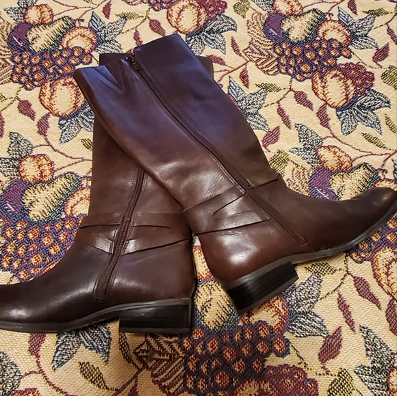 Ralph Lauren Elegant Brown Leather Knee-High Boots Size 6 - Picture 7 of 9